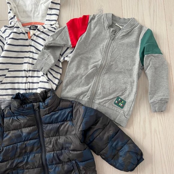 Boy's  Lot Set of 4 Pieces Hoodies and Quilted Jacket ( Various 2-3 YRS ) - Picture 3 of 3